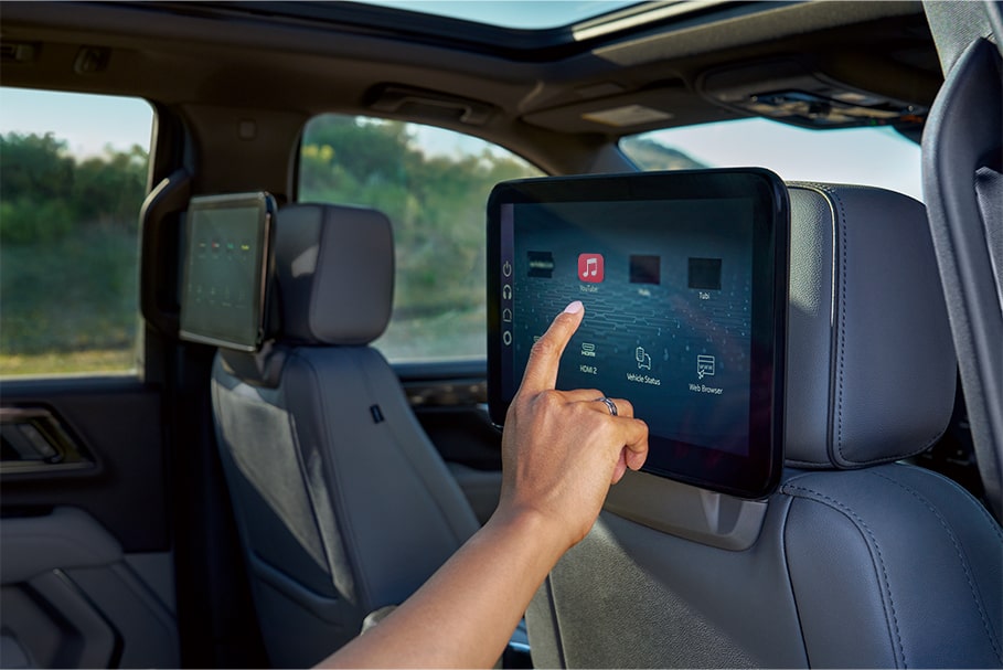 Empieza a usar Apple Music que está integrada en las in-apps en los asientos traseros