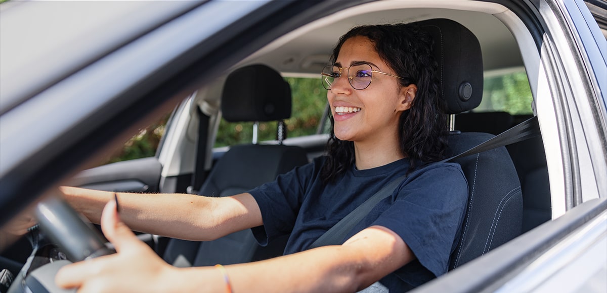  Mujeres seguras al volante con Onstar Guardian, un servicio de asistencia en situaciones de emergencia y crisis
