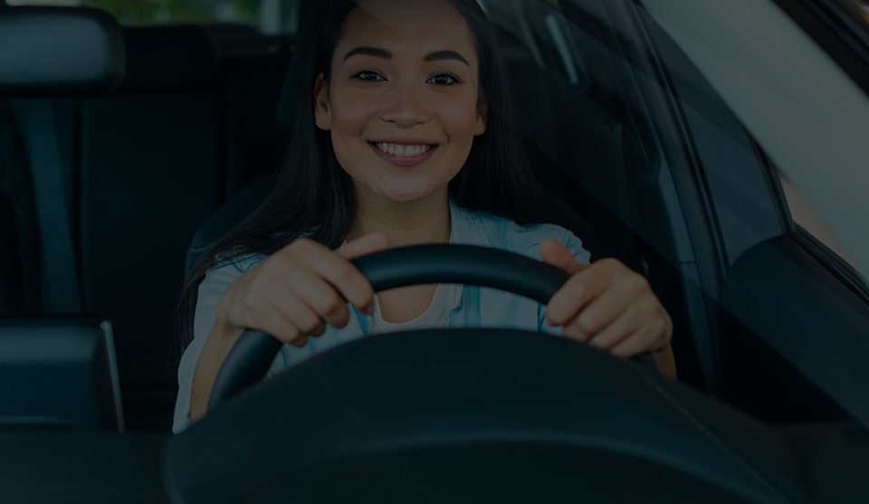 Con OnStar Guardian, no estás sola. En cualquier situación, nuestros asesores te guiarán hasta que llegues a un lugar seguro y alertarán a los servicios de emergencia.