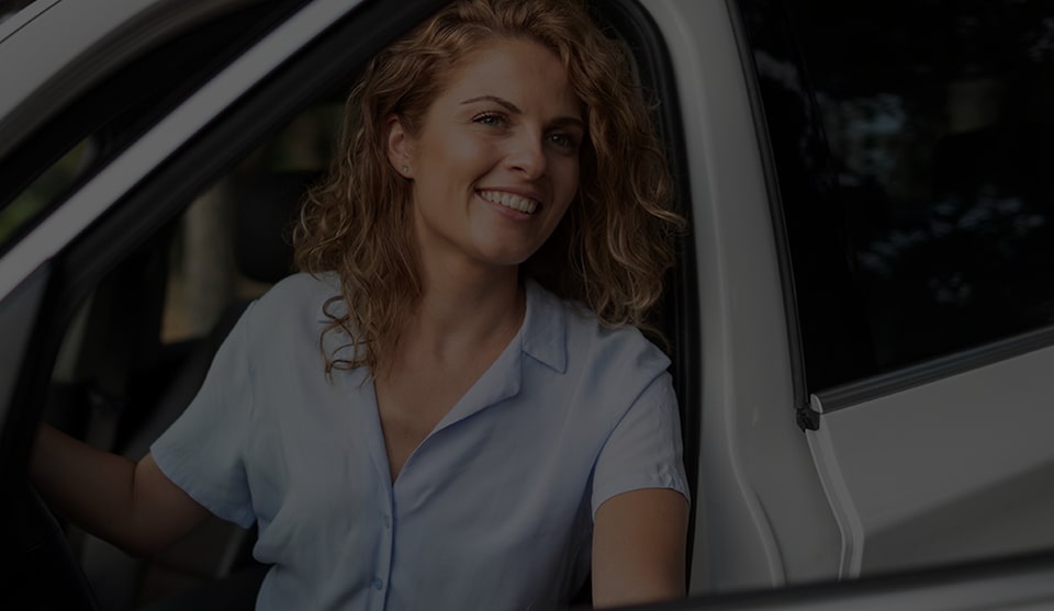 Si olvidaste las llaves dentro del carro, un asesor OnStar Guardian te dará apertura remota.